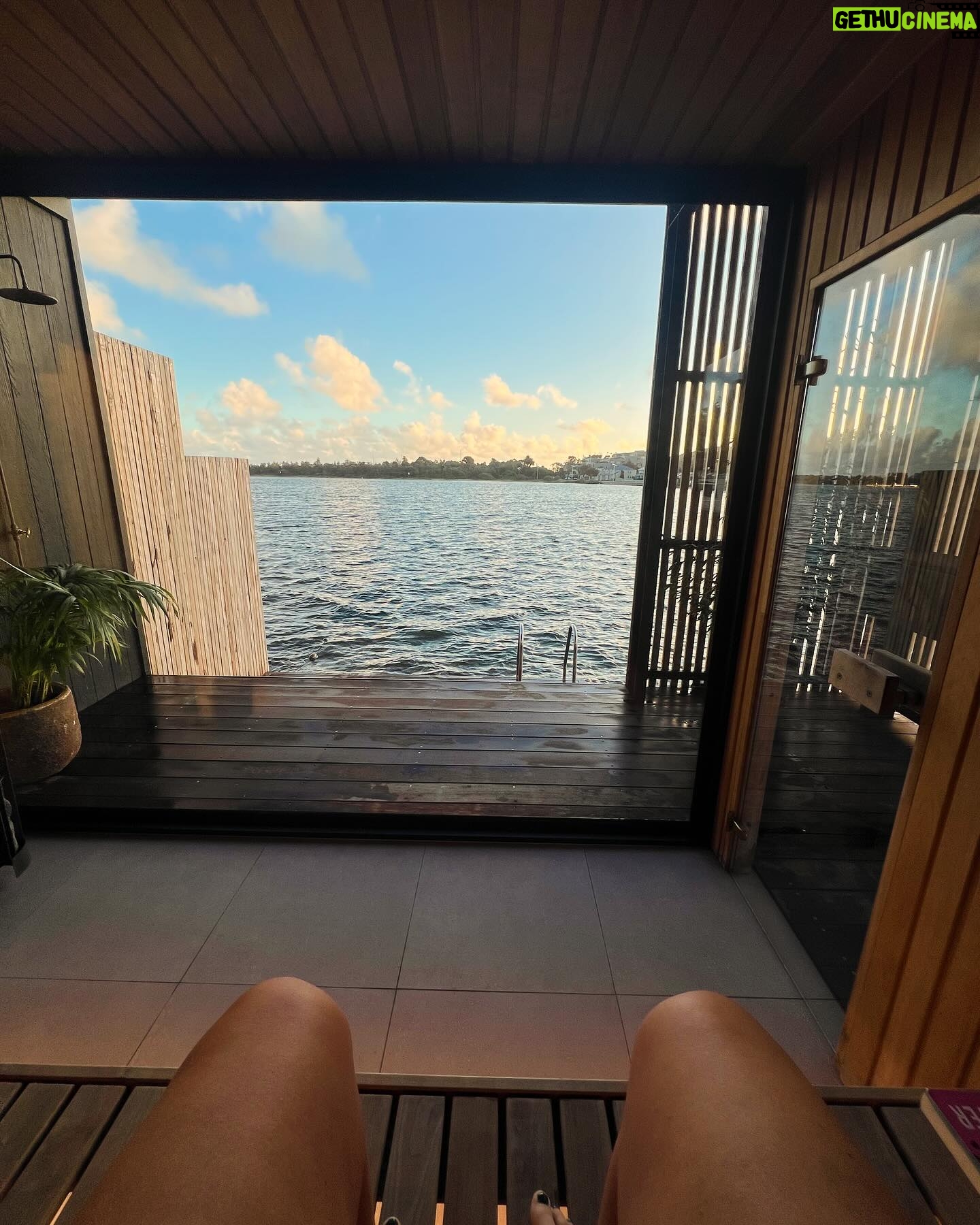 Ellyse Perry - 331.8K Likes - š§āāļø @kohosauna @idle_lakehouse
