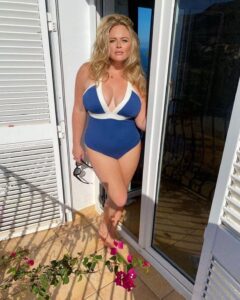Actress Emily Atack HD Photos and Wallpapers January 2025