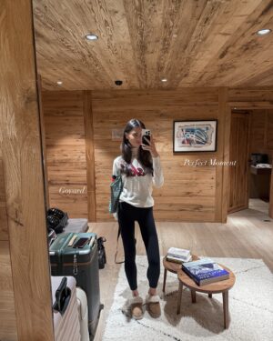 Emily Canham Instagram - My ski outfits aka chalet outfits 😌💗🏔️
