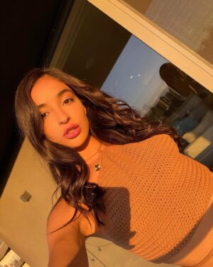Emily Willis Instagram - Sunset light.