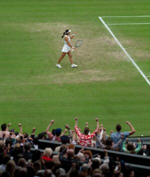 Emma Raducan Instagram - thank you for living each point with me this week♥️ today is already day 1/365 🍓 to make a difference for next time @wimbledon 🤍 just keep swimming🐠