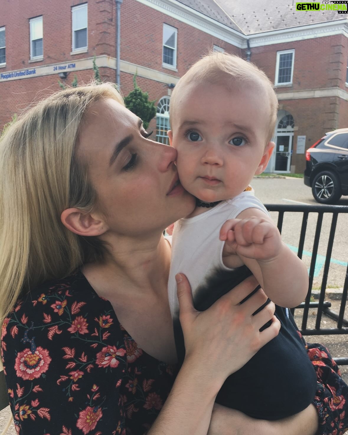 Emma Roberts - 590.2K Likes - gratitude š