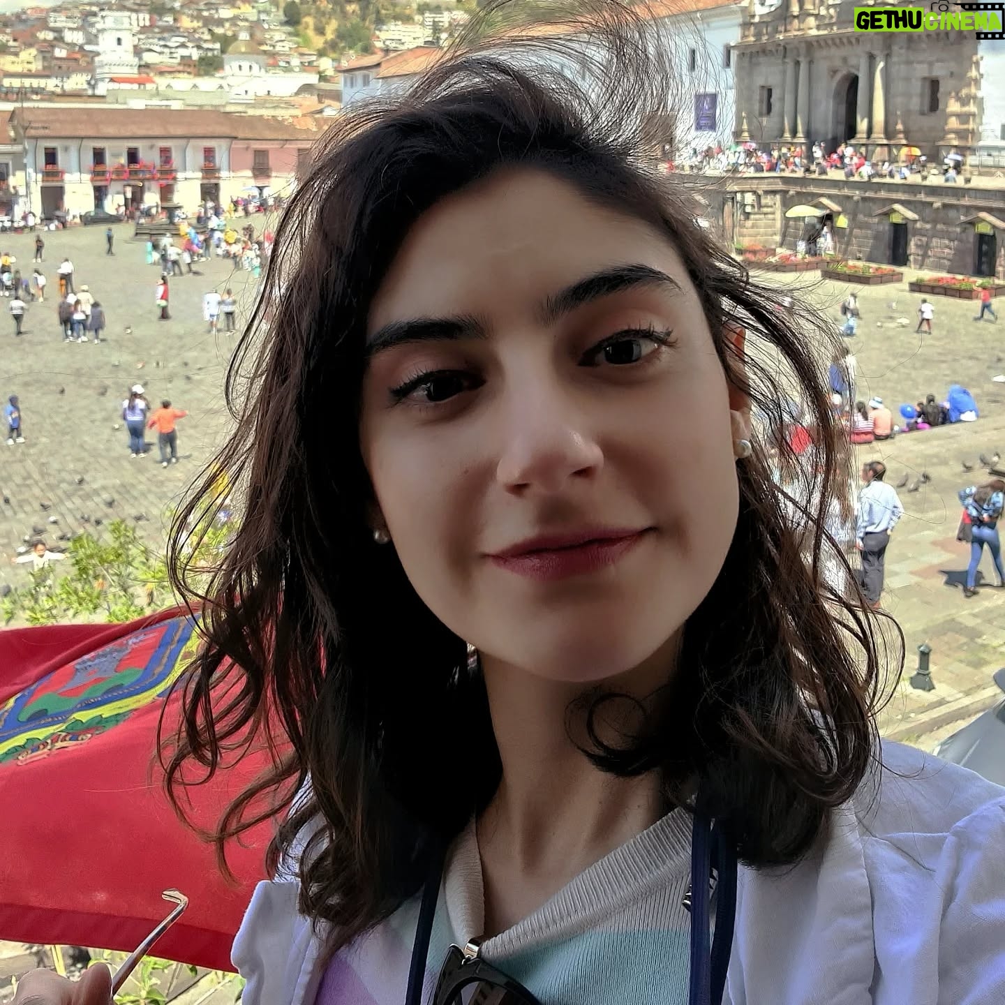 Erika Toa Russo - 15.5K Likes - Que viva Quito💙❤️💙
De vuelta a la capital en sus fiestas y que linda que es!
Feliz inicio de nueva semana #Rockon🤘