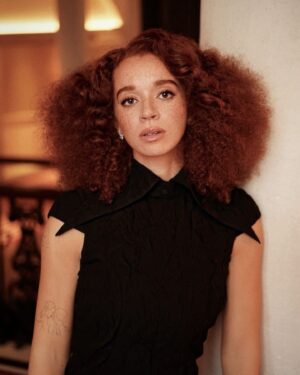 Erin Kellyman Instagram - BLITZ premiere 🌟 Thank you @britishfilminstitute and @appletv for a wonderful evening! 
P.s. @elliottheffernan will steal your hearts 

Styling @rosefordestudio 
Hairstylist @nicola_harrowell 
Makeup stylist @kennethsohmakeup