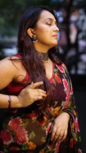 Actress Ester Noronha HD Photos and Wallpapers December 2024