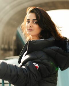 Actress Esther Anil HD Photos and Wallpapers December 2024