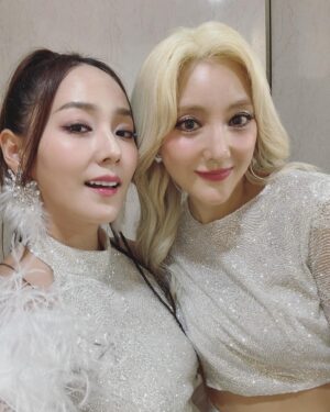 Eugene Instagram - 너무 예뻤던 무대의상~!
#풀치장 #최대한화려하게