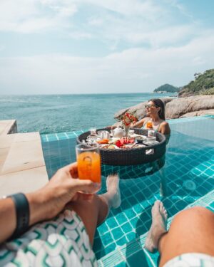 Eugenia Lemos Instagram - Koh Tao 💦

Empezar el día con estas vistas y un #floatbreakfast 🥹 realmente increíble ✨

📍 @saidaengresort un resort con mucha magia ✨

#tailandia🇹🇭 #kohtao