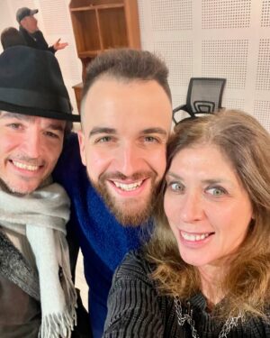 Eva Isanta Instagram - #LaCasadelosMonstruos, fin de rodaje .
Gracias @cinemahebrero por todo lo que no se puede mencionar y a @garajonayproducciones por este viaje profesional y vital.
Siempre en mi corazón .
¡Nos vemos en los cines!

#rodaje #film #terror #davidhebrero #garajonayproducciones