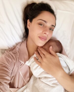 Evagelia Siriopoulou Instagram - 16/10/24
Καλωσήρθες αγοράκι μας!!!💙💙💙 
Σ´αγαπώ