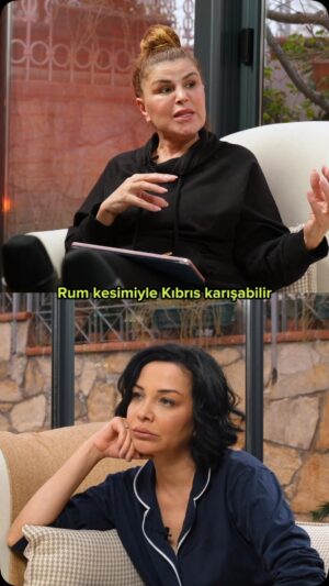 Evrim Akın Instagram - 2025 bizim için nasıl bir yıl olacak? 🥹 @yuzbindijital @nuraysayarii