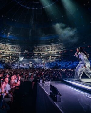 Ewa Farna Instagram - 2024🫀🙏🏼
tenhle rok byl jizda😳😍🙏🏼 
✨ nadherne koncertni leto s top teamem
✨ druha sold out O2 arena🙏🏼
✨ cca 20kg dole💪🏻 and still in process…
✨ Kodan trip & world ´s top gastro🤌🏼
✨ NEW MUSIC : Vlny, To je moje holka, Nie znam tego miejsca 🎧
✨ back on polish charts with new single, polish song of the year nominations in biggest radio station @radio_rmffm 
✨ Zlata & Absolutni Slavice ☺️🙏🏼 #dekuju
✨christmas gift for max 2 weeks😁: 1 mil listeners on Spotify & radio most played CZ song #blessed 
✨ohlaseni stadionoveho koncertu  #blazen
✨ best tour 15 lat na scenie in POLAND🔥
✨ Ed Sheeran support
 ✨ posledni fotka je pulka meho Spotify #wrapped na jedne fotce😅

SILENY ROK za ktery muzu jen BRUTALNE PODEKOVAT🙏🏼🙏🏼🙏🏼. 
SZALONY ROK za ktory moge tylko bardzoo podziekowac🙏🏼🙏🏼🙏🏼.