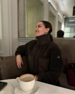 Actress Fahriye Evcen HD Photos and Wallpapers December 2024