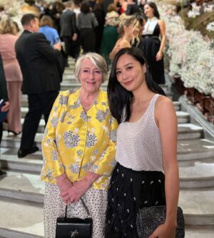 Fala Chen Instagram - Fashion shows can be a bit too brief in my past experience, but today with @chanelofficial was such a fulfilling one beyond my expectations. From the dazzling show itself at The Grand Palais to the luncheon where I met many incredible women, to an evening of ballet and dinner at Opera Garnier. Feeling loved and inspired, merci! #chanel #chanelspringsummer @michellepandabear @missfashioncloud makeup by @sunn.seo hairstyling @miwamoroki