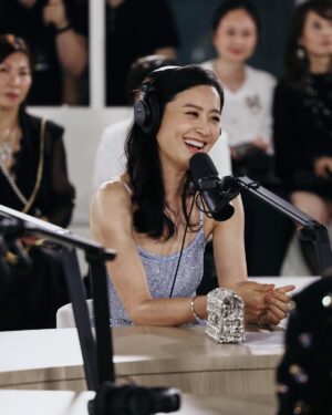 Fala Chen Instagram - Homecoming 💜 ❤️ 💚 #hongkong @chanelofficial #CHANELCruise
#CHANELShow
#CHANELinHongKong