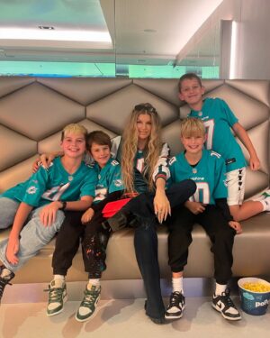 Fergie Instagram - still basking in the glow of monday nights win🐬🐬🏈🏈 #finsup