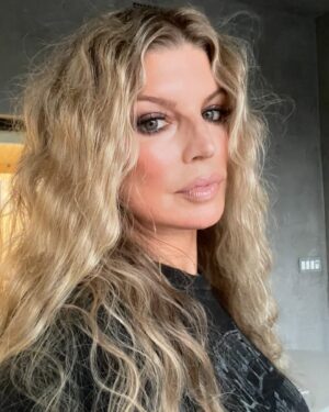 Fergie Instagram - 💚💚