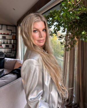 Fergie Instagram - got glammed up and went out...