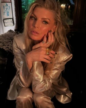 Fergie Instagram - got glammed up and went out...
