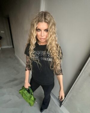 Fergie Instagram - 💚💚