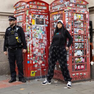 Fernanda Medrado Instagram - Good morning  Brazil!  Tudo certo por aí ? 

Thanks cop For 😂 

#uk #london🇬🇧 #londres