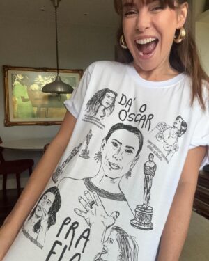 Fernanda Nobre Instagram - É DELAAAAAAA!!!! 🏆
Camiseta perfeita @nakedneuras 

#daooscarpraela