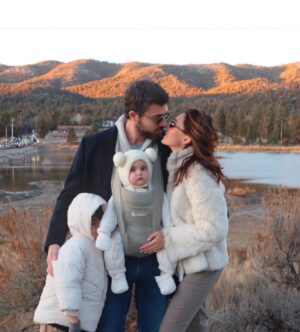 Fernanda Romero Instagram - Heading into 2025 as a family of four, feeling so grateful and hopeful. 2024 was one unforgettable year—celebrating my baby shower, becoming a mom of two, getting engaged, marrying the love of my life, and sharing both joyful and heartbreaking moments, including tough goodbyes. It was intense, but it reminded us to treasure every moment. Now we’re ready for a fresh start, new memories, and all the adventures this year will bring. Cheers to 2025—let’s make it a beautiful one! 

Entrando al 2025 como una familia de cuatro, nos sentimos muy agradecidos y llenos de esperanza. El 2024 fue un año inolvidable: celebré mi baby shower, me convertí en mamá de dos, me comprometí, me casé con el amor de mi vida y vivimos momentos tanto alegres como desgarradores, incluyendo despedidas difíciles. Fue un año intenso, pero nos recordó valorar cada instante. Ahora estamos listos para un nuevo comienzo, nuevos recuerdos y todas las aventuras que este año traerá. ¡Brindemos por el 2025 y hagámoslo hermoso!

#Adiós2024 #Hola2025 #FamiliaDeCuatro #NuevosComienzos #RecuerdosInolvidables #MamáDeDos #AmorYEsperanza #MomentosEspeciales #VidaEnFamilia  #fernandaromero