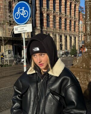 Francisca Estevez Instagram - Too sunny in Amsterdam ☀️