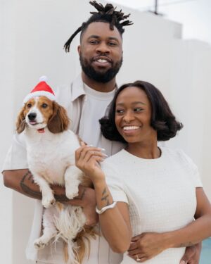 Freddie Ransome Instagram - when you’ve  been dreaming of a white Christmas but you live in LA 🎄 ❄️ 🌴.

from our fam to yours, wishing you happy holidays and an even happier new year.

📸: @createdbyjarrod