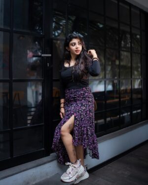 Gayathri Shan Instagram - Be happy, be bright, be you 🌹