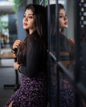 Gayathri Shan Instagram - Be happy, be bright, be you 🌹
