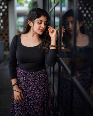 Gayathri Shan Instagram - Be happy, be bright, be you 🌹
