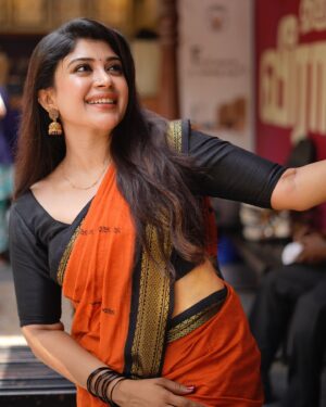 Gayathri Shan Instagram - Chillanjirukiye ♥️