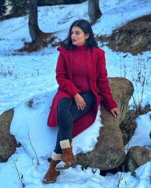 Geetashree Roy Instagram - Few glimpses from my Gulmarg Diary.❤️🌊