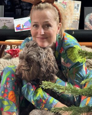Gillian Anderson Instagram - Happy Nipplemas to one and all from me & Stella 🎄🤶🏻🐶