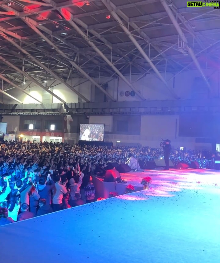 Gladys Tsai - 7.6K Likes - 仁寶電腦旺年會獎金無上限🎤
總裁大撒幣現場近萬員工人人有獎
重點是最少都是一萬起跳!
總共發了快一億有夠扯💰💰💰💰
歌手卡司堪比跨年演唱會等級
頑童MJ116、彭佳慧、Faye詹雯婷和理想混蛋
聽到訣愛整個棣欣引力基因又動了💗
還有第一次搭檔舜哥真的超感謝照顧
全場妙語如珠 出口成章真的太罩啦~
而且超級有舞蹈細胞
帶我一起把後台當夜店High🥳
同仁們都超可愛真心超級喜歡大家💗💗
期待明年再一起同歡~
#謝謝延伸公關
#love #life #work #ootd #dress #host #mc #party #singer #compal
#工作 #生活 #日常 #主持 #主持人 #尾牙 #禮服 #仁寶
