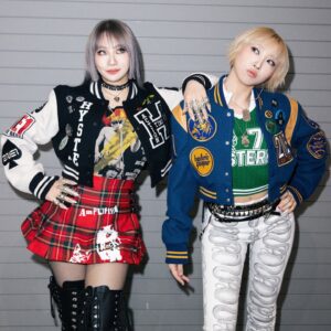 Gong Min-ji Instagram - 도쿄에서도 투애니원 놀자❤️😍❤️
TOKYO #WELCOMEBACK #2NE1