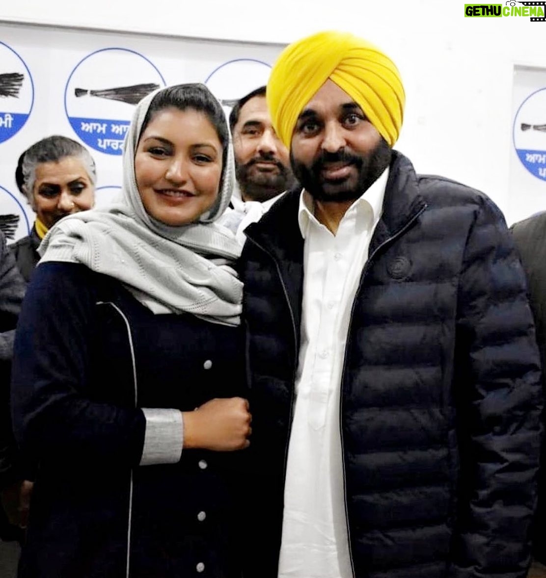 Gurlez Akhtar - 148.4K Likes - PUNJAB DE CM Bhagwant Mann ji, Sadhi Bhen Anmol Gagan Maan & Aam Aadmi Party Di Sari Leadership nu Boht boht Mubaarka.
@arvindkejriwal @bhagwantmann1 @raghavchadha88 @aamaadmipartypunjab_ @aamaadmiparty @anmolgaganmaanofficial
#congratulations #bhagwantmann #cmbhagwantmann #raghavchadha #aamaadmiparty #aamaadmipartypunjab #aappunjab #aap
#gurlezakhtar #gurlejakhtarmusic