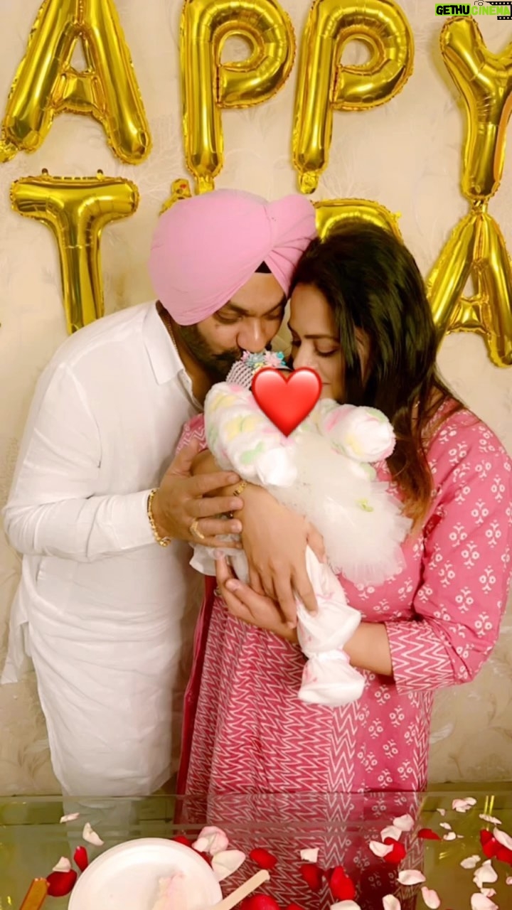 Gurlez Akhtar - 22.7K Likes - ❤️ I was pretty chuffed about all the nice wishes for my birthday. I’m going to take them as an encouragement to approach the next year of my life with optimism. 💞
@gurlejakhtarmusic @kulwinder_kally @officialdaanveersingh
@jasmeenakhtarofficial @shehnazakhtarofficial @aishwaryaakhtar @officialakhtarbrothers @raniakhtar0001 @officialsahilakhtar
#gurlezakhtar #gurlejakhtar #gurlejakhtarmusic #kulwinderkally #daanveersingh #jasmeenakhtar #akhtarbrothers #punjabireels #birthdayreel #birthdayreels #latestreels