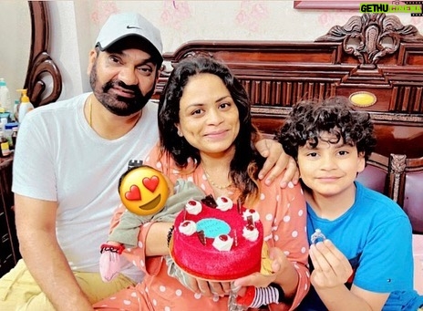 Gurlez Akhtar - 23.7K Likes - 🥰 This is my best birthday ever have been blessed with a baby girl, how could I not be grateful to God for making my own birthday a memorable one. 💞
Above everything, I always thank full to my family, co artist, the entire industry & fans for showering their unconditional love and blessings on my special day. I express heartfelt gratitude to everyone. ❤️
@gurlejakhtarmusic @kulwinder_kally @officialdaanveersingh
#gurlezakhtar #gurlejakhtar #kulwinderkally #daanveersingh #completefamily #happybirthdaytome #bestbirthdayever #doublecelebration
