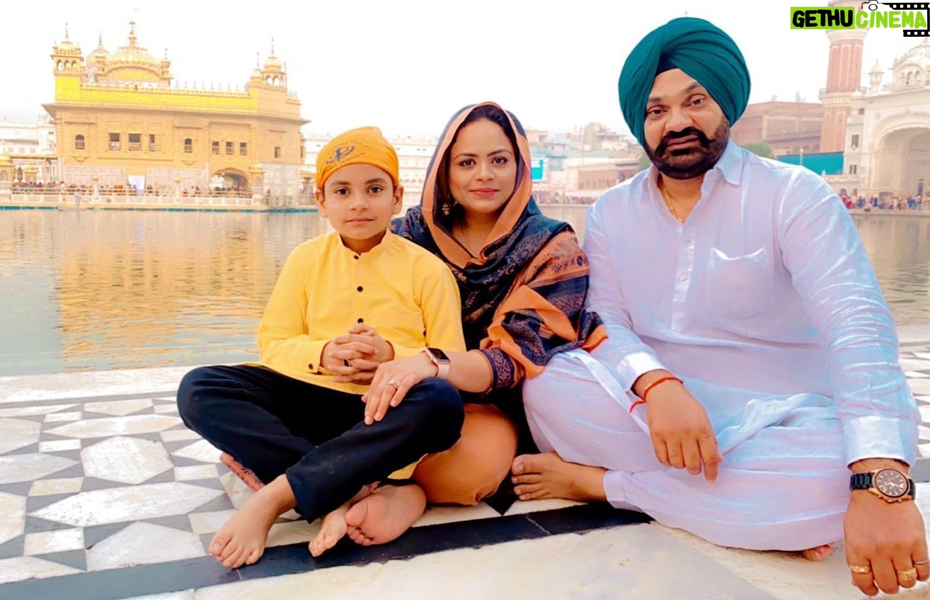 Gurlez Akhtar - 19.7K Likes - 🙏 May you be Blessed by Guru Gobind Singh Ji 🙏 during the Spiritual, Martial and Colourful Festival of the Sikhs!
Happy Hola Mohalla!
@kulwinder_kally @officialdaanveersingh
.
#waheguruji #happyholi #holi #holamohalla #holicelebration #colorfulday #colors #festival #festivalofcolors #gurlezakhtar #family #love #gurlejakhtarmusic #kulwinderkally #daanveersingh