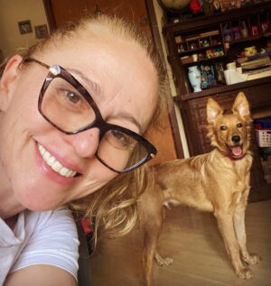 Guta Stresser Instagram - Atenção, Alices de Itapoá-SC!

Precisamos da sua ajuda para encontrar o Bento!

A atriz curitibana Guta Stresser @gutastresser está em busca de seu cachorrinho, que fugiu no último final de semana em Itapoá. O Bento é um filhote adotado há cerca de dois meses e já muito amado. Ele é tímido e medroso, pois sofreu traumas antes de ser resgatado.

Algumas características:
🐾 Tem medo de pessoas, principalmente homens.
🐾 Se assusta com carros, barulhos altos, chuva e fogos.

Se você estiver na região e avistar o Bento, entre em contato! Vamos unir forças para ajudar a Guta e trazer o Bento de volta para casa.

Compartilhe esta mensagem com quem puder! Juntas somos mais fortes. 💕
