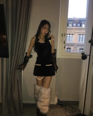 Ha Soo-young Instagram - 🖤🖤🖤🖤🖤🖤🖤🖤🖤🖤🖤🖤🖤Je t‘aime