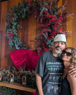 Halle Berry Instagram - I can’t decide if I want to be naughty or nice this Christmas, but I am having a hell of a good time. Merry Christmas everyone! 💚 🖤
