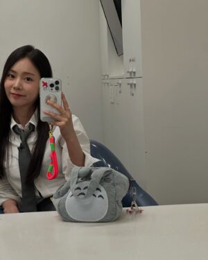 Han Seung-yeon Instagram - #꼬꼬무
#꼬리에꼬리를무는그날이야기