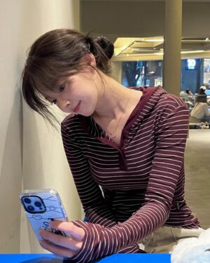 Han Su-ah Instagram - 11월 안뇽 🤧