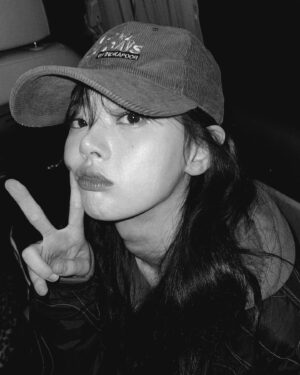 Han Su-ah Instagram - 🕶️🗯️