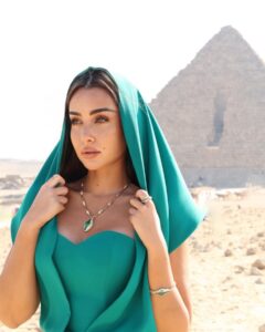 Actress Hana Al Zahed HD Photos and Wallpapers January 2025