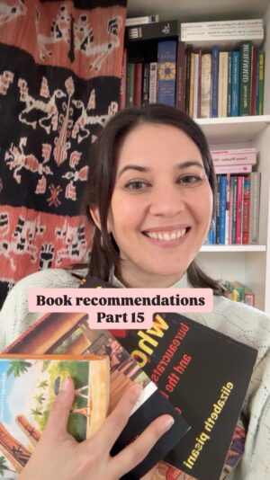 Hannah Al Rashid Instagram - Sebelum tinggal di Jakarta, salah satu cara untuk mengenal Indonesia adalah lewat buku. Tentu karena tinggal di U.K. beberapa buku yang dibaca (terutama buku non-fiksi) ditulis oleh penulis WNA. Perspektif penulis-penulis non-WNI selalu menarik karena sebagai pengamat sejarah, budaya dan politik Indonesia, mereka mungkin punya kebebasan untuk mengeksplor topik-topik taboo atau bisa melihat customs kita dari kacamata yang cukup menarik. Ternyata, banyak sekali orang di luar sana yang tertarik dengan dan mencintai tanah air sampai mau nulis buku tentang Indonesia. And that’s pretty cool. 📚💕✨

#rekomendasibukuhannah 
#rekomendasibuku 
#bookrecommendations
#reading
#books
