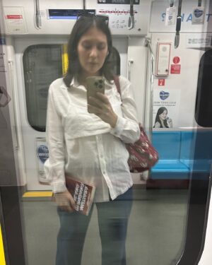 Hannah Al Rashid Instagram - Selfies of 2025. Fave yang terakhir tentunya….

#goblokglam